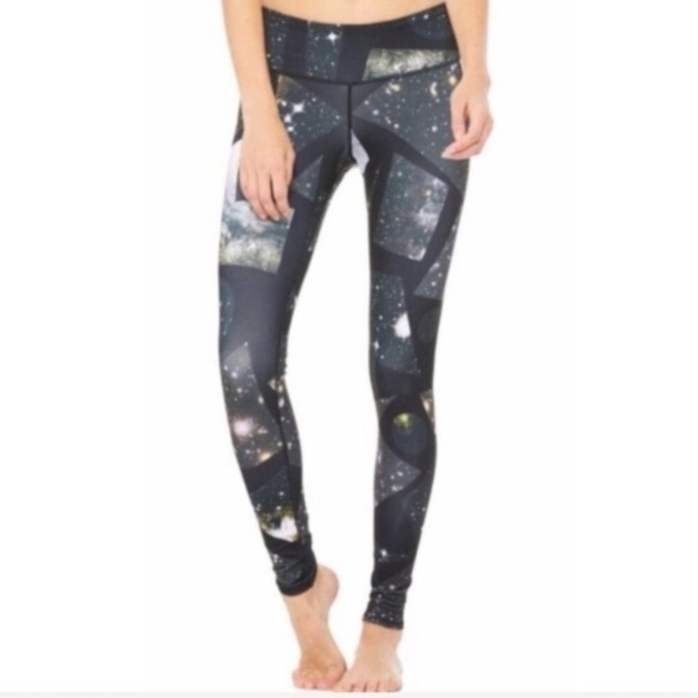 Alo Yoga Geo Galaxy Print Capri Crop Leggings XXS